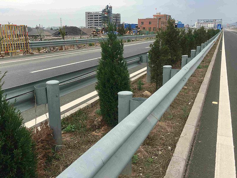 萍鄉(xiāng)公路護欄板